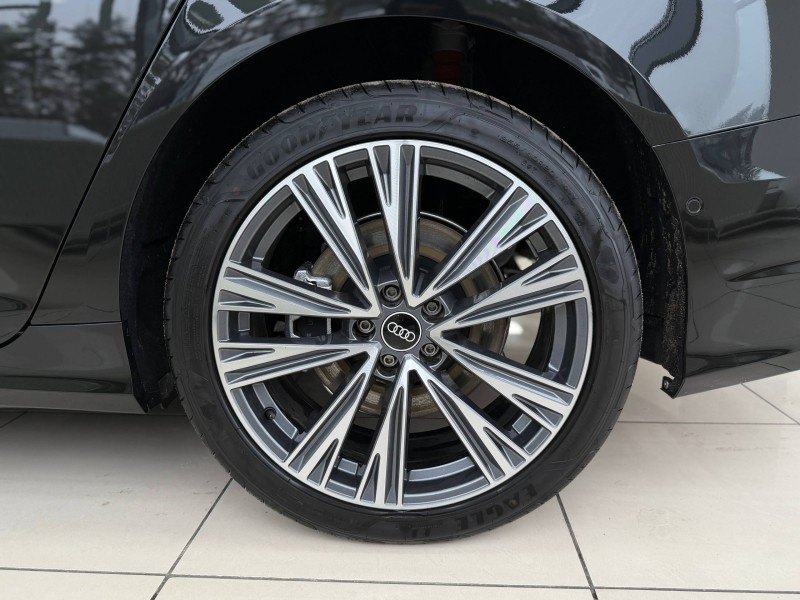 Audi A6 2.0 AMT, 2025