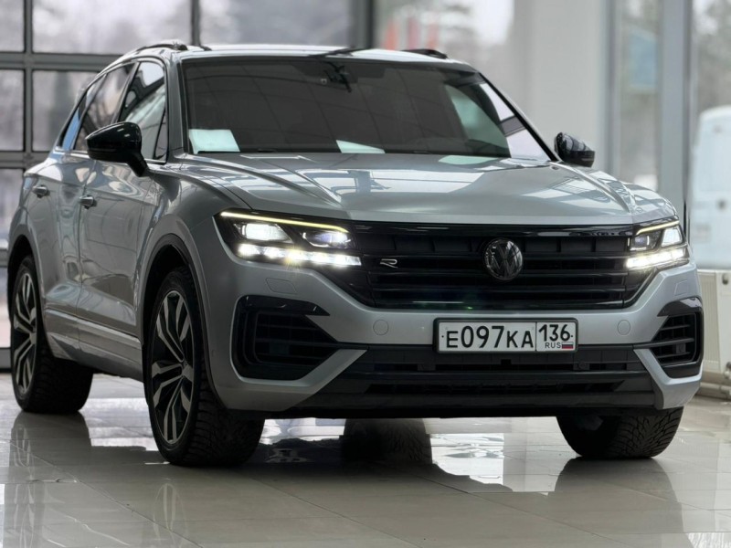 Volkswagen Touareg 3.0 AT, 2018, 181 000 км