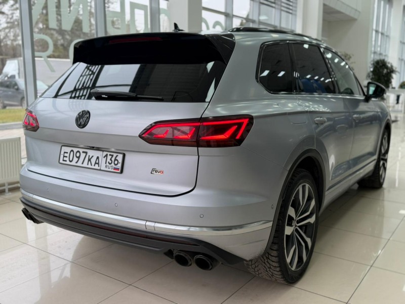 Volkswagen Touareg 3.0 AT, 2018, 181 000 км