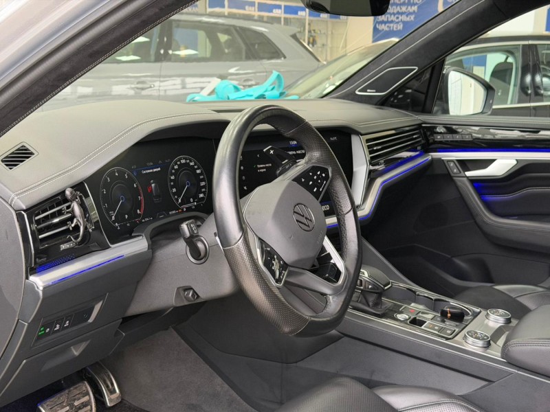 Volkswagen Touareg 3.0 AT, 2018, 181 000 км