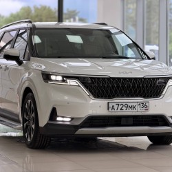 Kia Carnival 2.2 AT, 2021, 93 200 км 