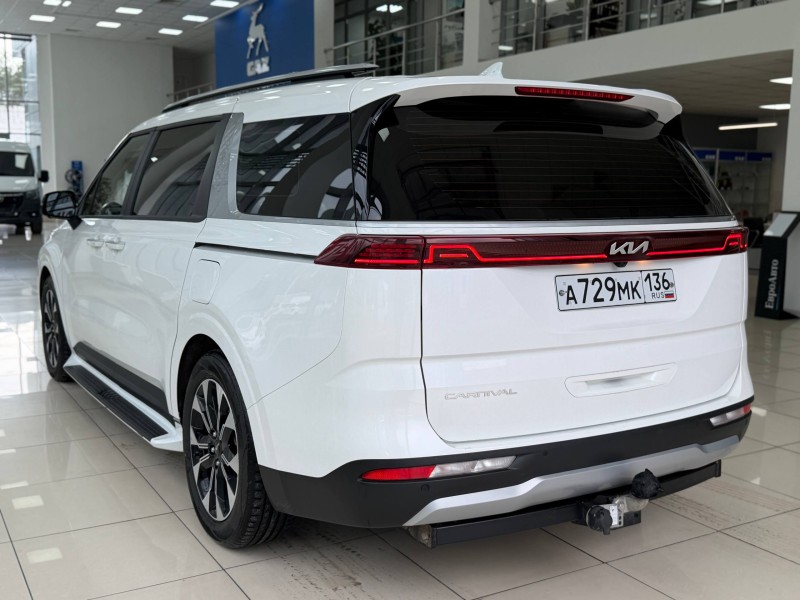 Kia Carnival 2.2 AT, 2021, 93 200 км