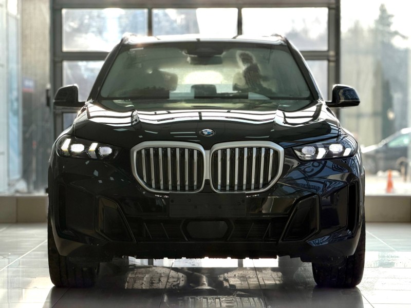 BMW X5 2.0 AT, 2025