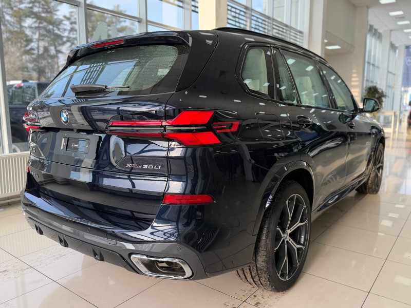 BMW X5 2.0 AT, 2025