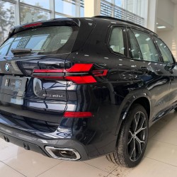 BMW X5 2.0 AT, 2025