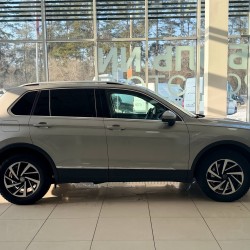 Volkswagen Tiguan 2.0 AT, 2018, 198 722 км 
