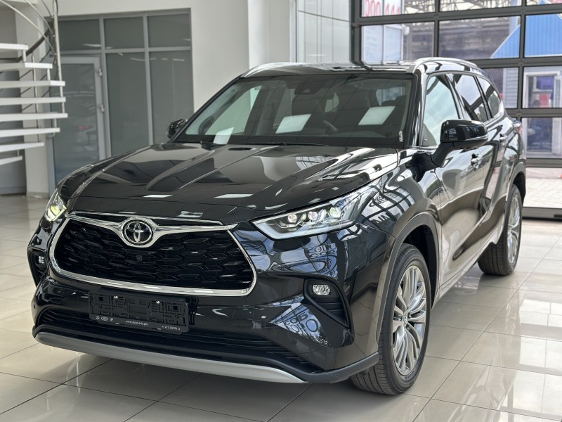 Toyota Highlander 2.0 AT, 2025 год черный