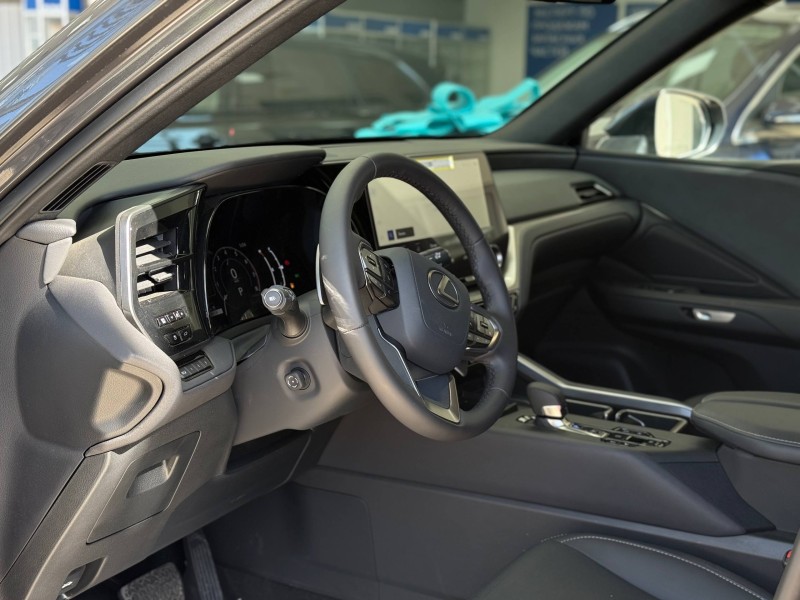 Lexus TX 2.4 AT, 2025 