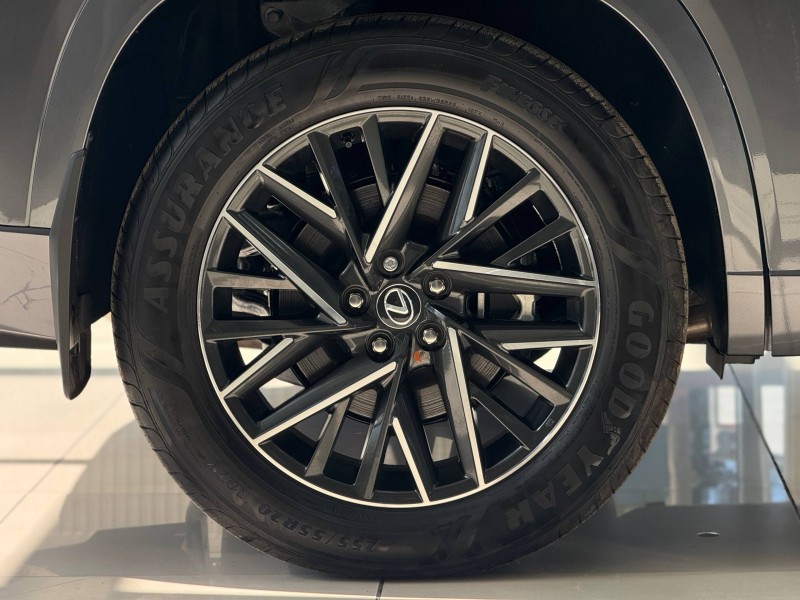 Lexus TX 2.4 AT, 2025 