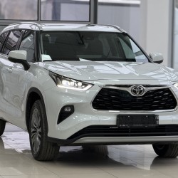 Toyota Highlander 2.0 AT, 2025 год белый