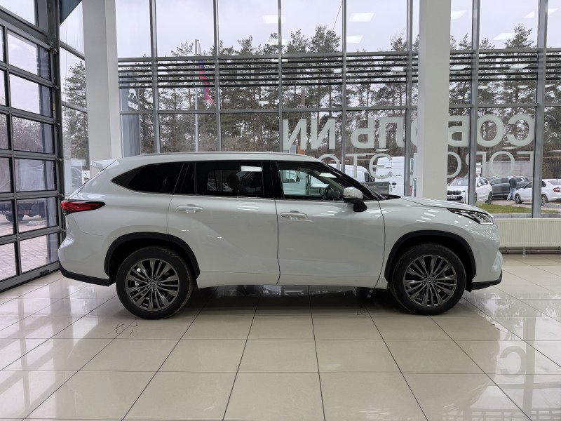 Toyota Highlander 2.0 AT, 2025 год белый