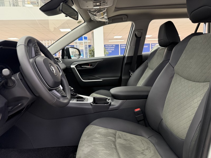 Toyota RAV4 2.0 CVT, 2025 год зеленый 