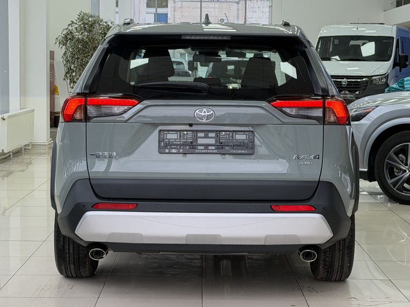 Toyota RAV4 2.0 CVT, 2025 год зеленый 