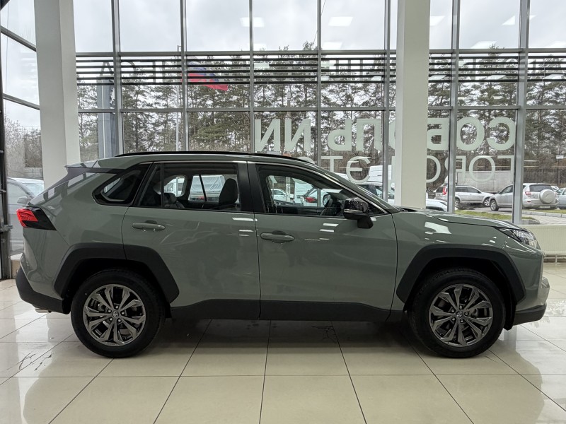 Toyota RAV4 2.0 CVT, 2025 год зеленый 