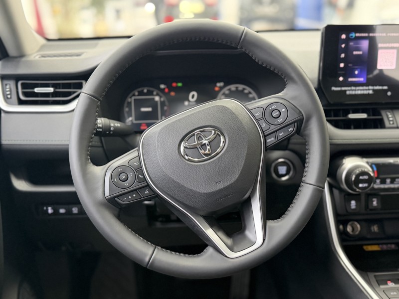 Toyota RAV4 2.0 CVT, 2025 год зеленый 