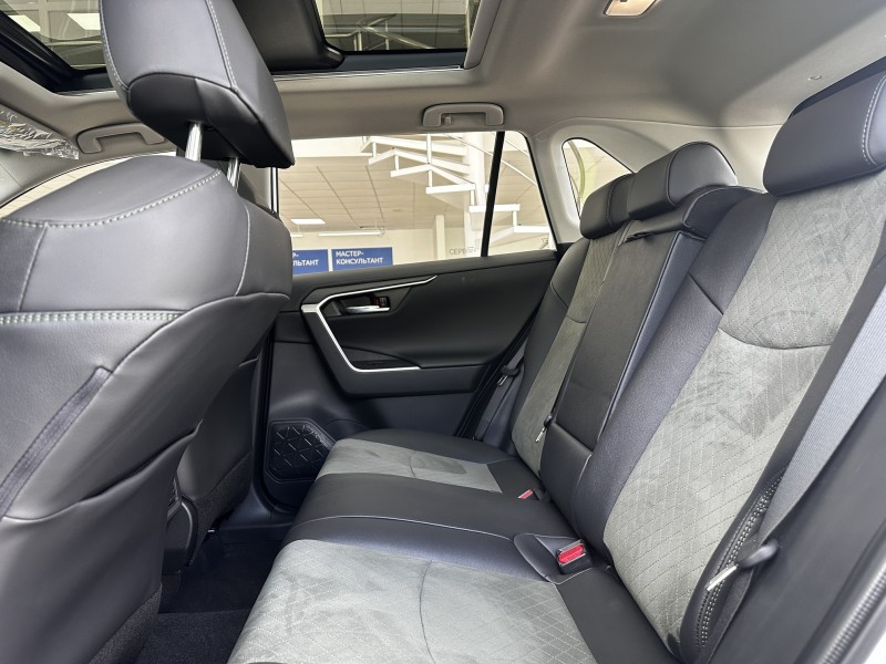 Toyota RAV4 2.0 CVT, 2025 год белый
