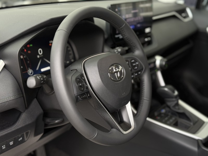 Toyota RAV4 2.0 CVT, 2025 год черный