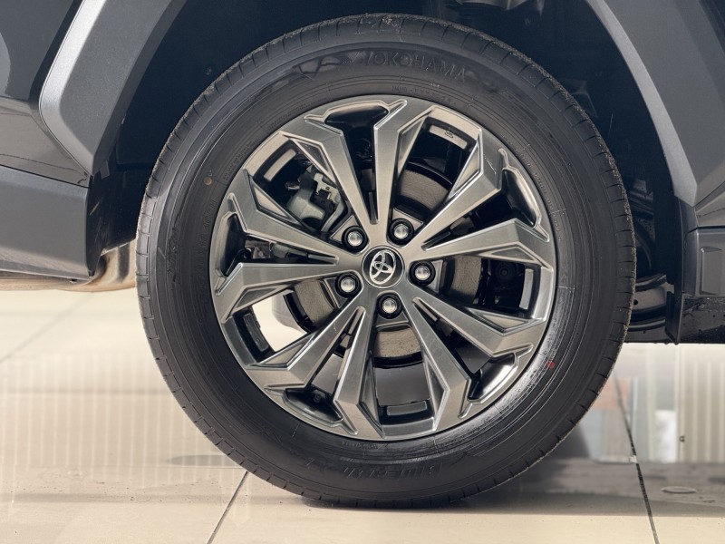 Toyota RAV4 2.0 CVT, 2025 год черный