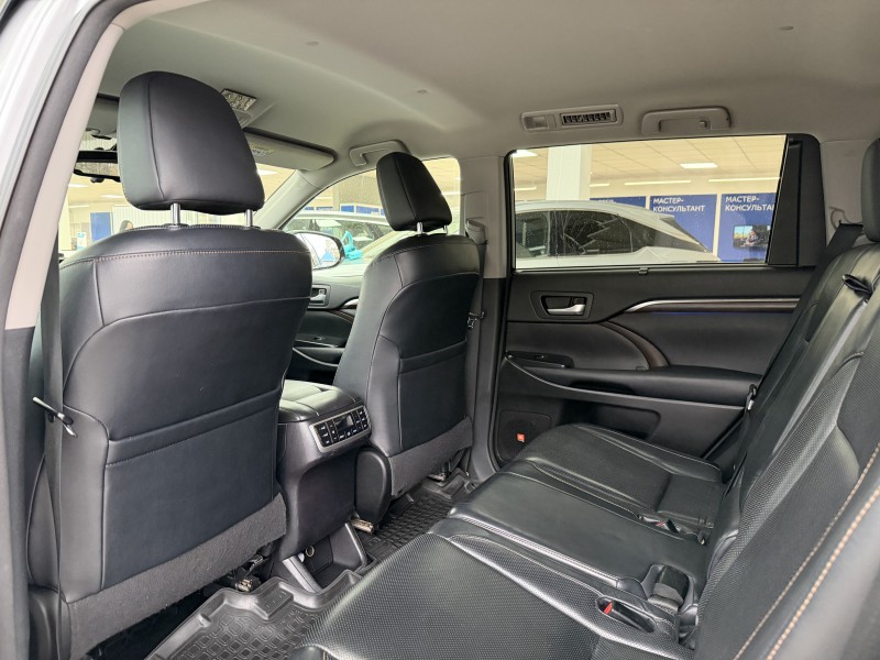 Toyota Highlander 3.5 AT, 2013 год, 89 650 км