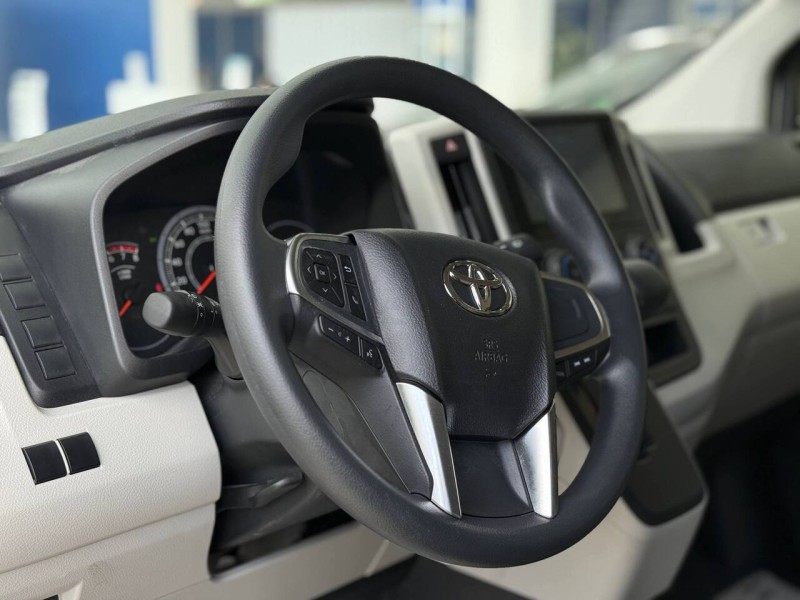 Toyota Hiace 3.5 MT, 2024 год