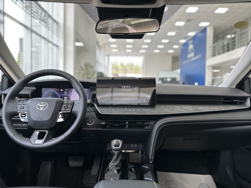 Toyota Camry 2.0 CVT, 2025 год
