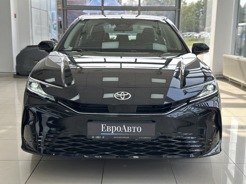 Toyota Camry 2.0 CVT, 2025 год