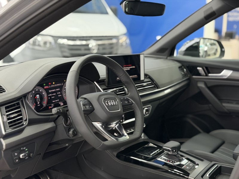 Audi Q5L 2.0 AMT, 2025 год