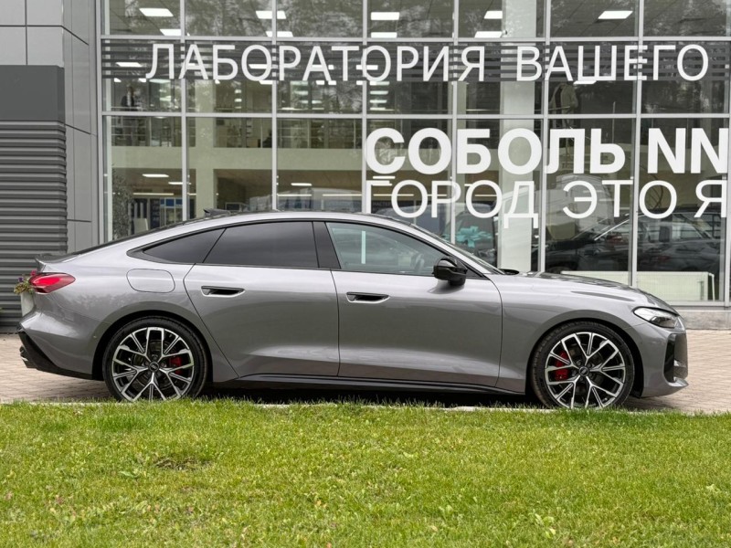 Audi A5 2.0 AMT, 2025