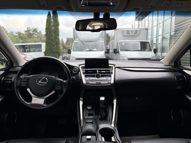 Lexus NX 2.0 CVT, 2017 год, 67 870 км