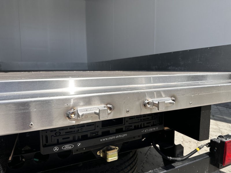 Изотермический фургон JMC KaiWei, 2023 год