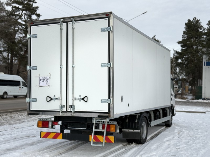 Изотермический фургон Hyundai Mighty EX9, 2024 год