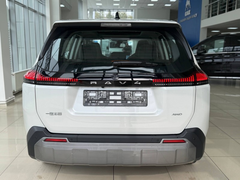 Toyota RAV4 2.0 CVT, 2026 белый 