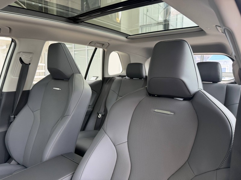 Toyota RAV4 2.0 CVT, 2026 белый 