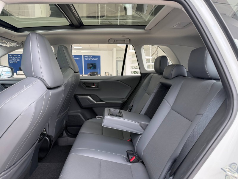 Toyota RAV4 2.0 CVT, 2026 белый 