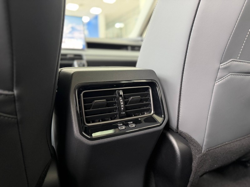 Toyota RAV4 2.0 CVT, 2026 белый 