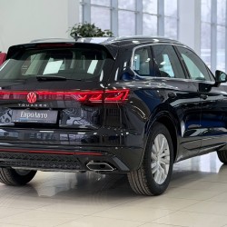 Volkswagen Touareg 2.0 AT, 2025