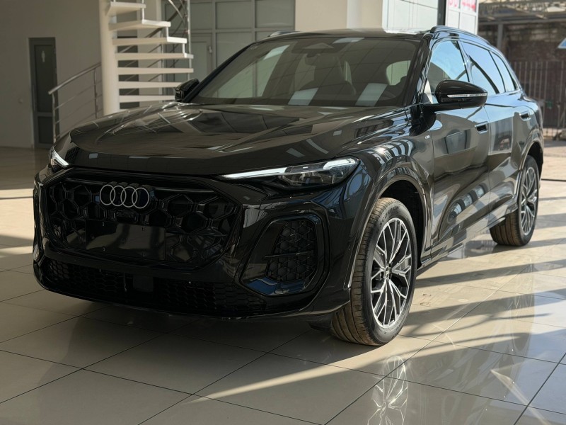 Audi Q5L 2.0 AMT, 2026 