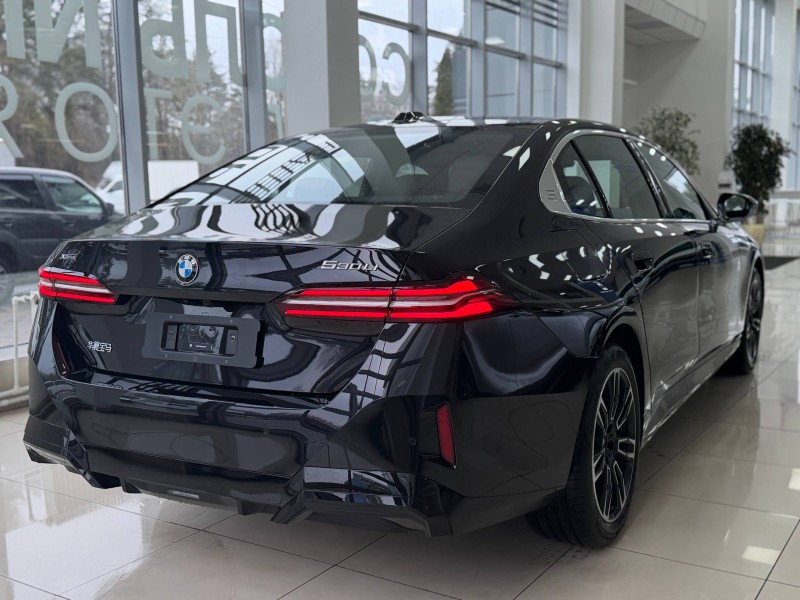 BMW 530Li xDrive, 2025 год