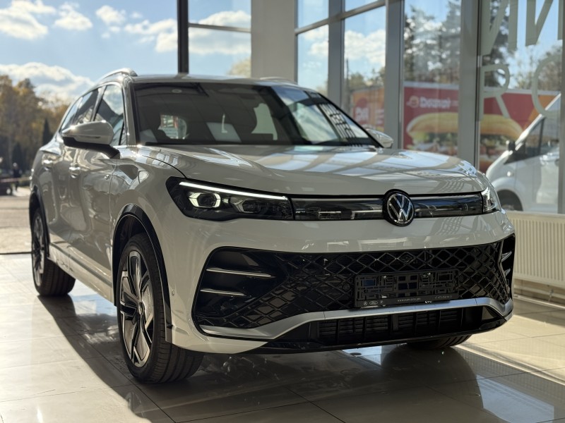 Volkswagen Tiguan L Pro, 2.0 AMT, 2025 белый