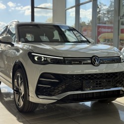 Volkswagen Tiguan L Pro, 2.0 AMT, 2025 белый