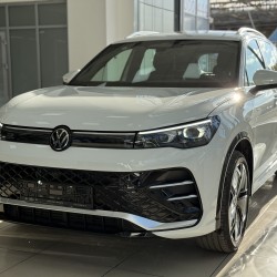 Volkswagen Tiguan L Pro, 2.0 AMT, 2025 белый