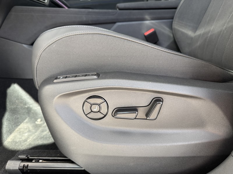 Volkswagen Tiguan L Pro, 2.0 AMT, 2025 белый