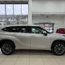 Toyota Highlander 2.0 AT, 2025 бронза