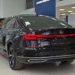 Volkswagen Passat 2.0 AMT, 2024